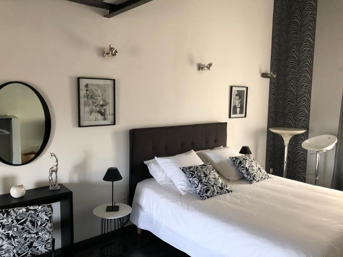B&B Dans Mas En Pierres Robion en Luberon Exteriör bild