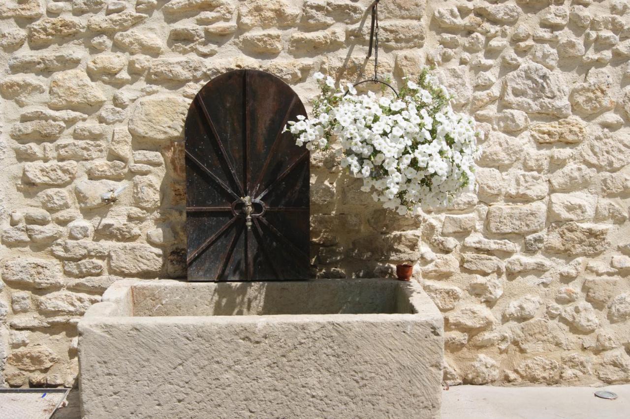 B&B Dans Mas En Pierres Robion en Luberon Exteriör bild